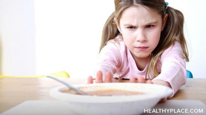 Wist je dat de aanwezigheid van eetstoornissen bij jonge kinderen toeneemt? Leer hoe de ziekte hen beïnvloedt en welke symptomen zich bewust moeten zijn op HealthyPlace.