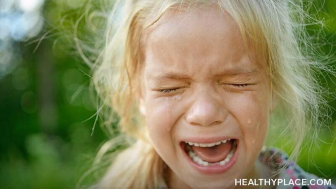 Zelfregulatie aanleren aan kinderen met een verstorende stemmingsstoornis lijkt onmogelijk. Het onvermogen tot zelfregulatie is tenslotte een symptoom van DMDD. Maar er zijn strategieën die ouders kunnen gebruiken om kinderen zelfregulatie bij te brengen. Lees er meer over op HealthyPlace.