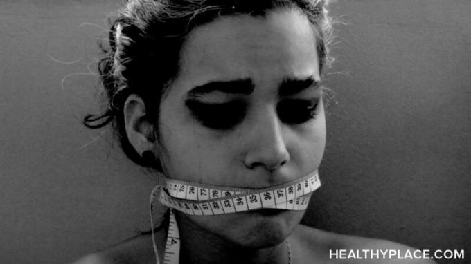 Als u een volwassen vrouw bent met anorexia of boulimia, wat doet u als eerdere pogingen tot herstel van eetstoornissen zijn mislukt? Bekijk ons ​​interview om erachter te komen.