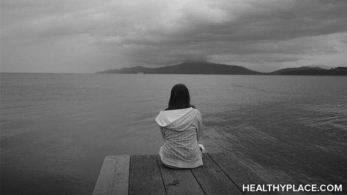 Zelfs als u zich depressief voelt om uzelf te helpen, zijn er nog steeds dingen die u kunt doen om uw depressie te behandelen. Ontdek het op HealthyPlace.com