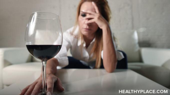Er is een sterke relatie tussen depressie en alcohol. Ontdek op HealthyPlace hoe alcohol en depressie elkaar beïnvloeden.
